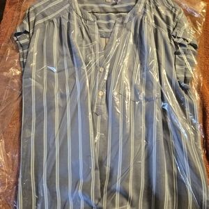 Rose & Olive Men's Casual Blue and White Striped Shirt